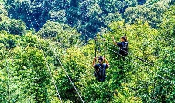 三凌最新车款,驶向自然美景的探险之旅