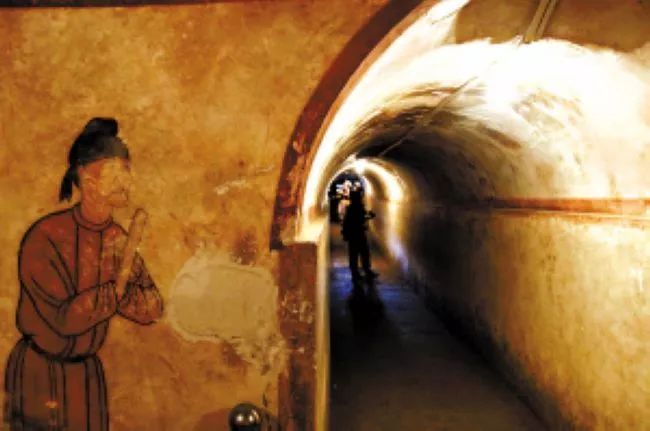 探秘小巷深处的秘密宝藏,2024最新编发教程大公开