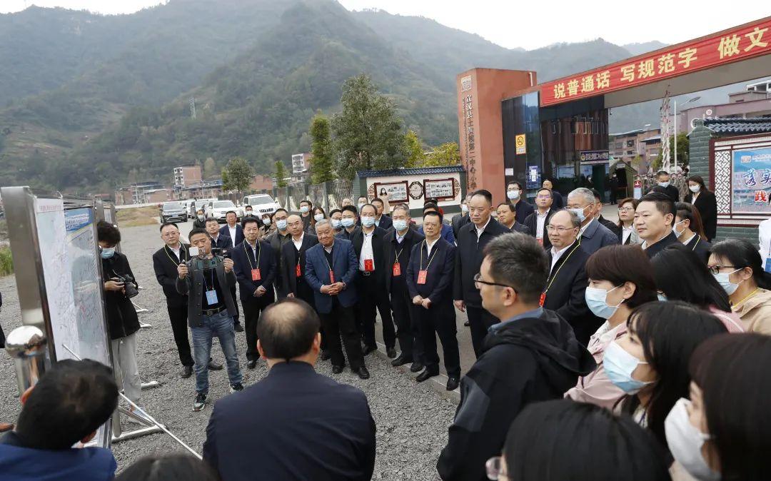 四川达州高铁最新消息,启程,探寻自然美景的宁静之旅