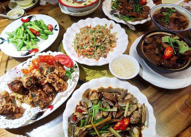 霸王花 演员表,小巷中的秘密美食盛宴