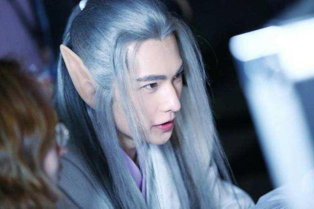 狐狸精影院最新版,科技巨献,重塑观影体验