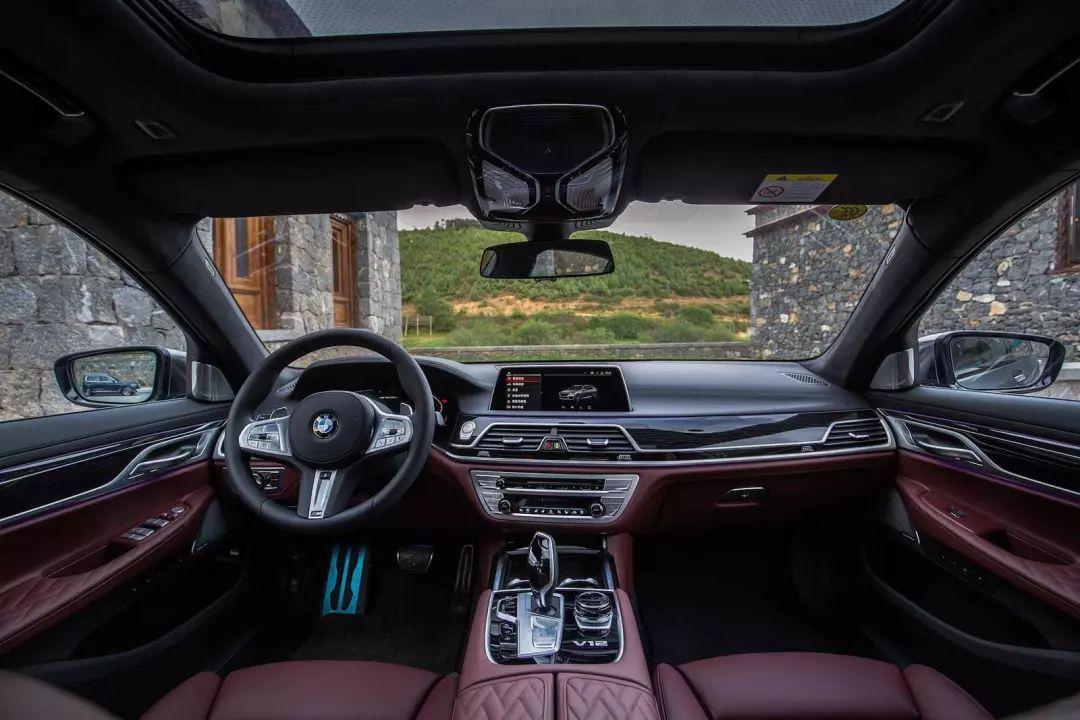 歌中国最新——领略科技巅峰，体验未来生活