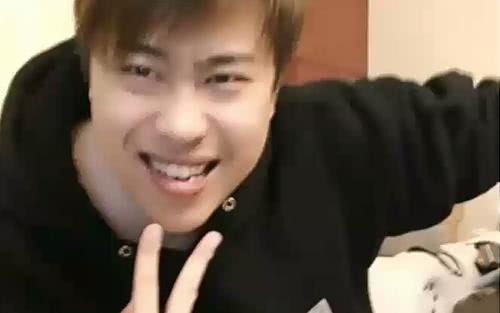 斗鱼最新动态,如何轻松上手斗鱼直播平台,成为热门主播的详细步骤指南