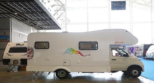 房车价格10万一20万，选择适合你的房车